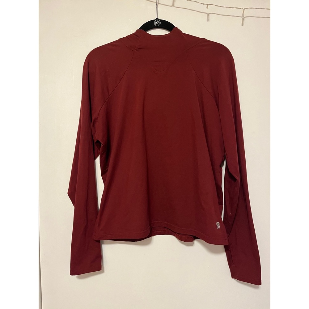 Burgundy Mountain Hardwear stretch hoodie